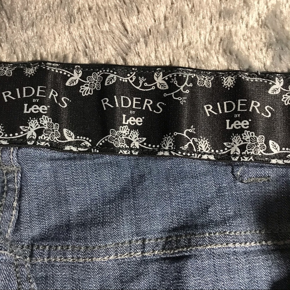 Riders by Lee Women’s Boot Cut Jeans - Picture 4 of 7